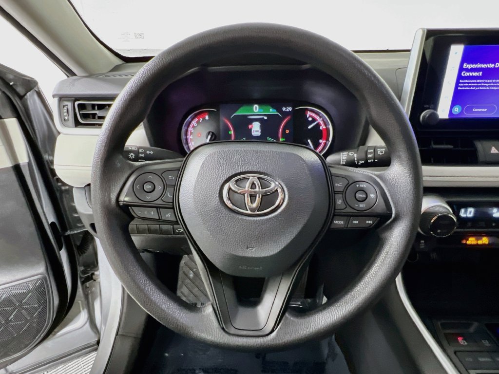 Used 2023 Toyota RAV4 XLE w/ Convenience Package FWD image 15