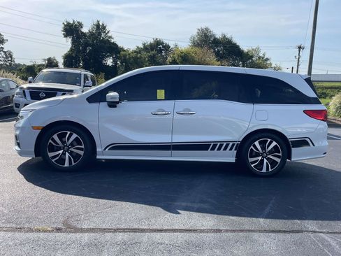 Used 2020 Honda Odyssey Elite image 4