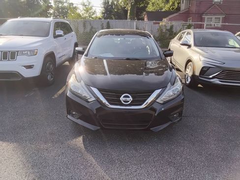 Used 2018 Nissan Altima 2.5 SR w/ SR Special Edition FWD image 5