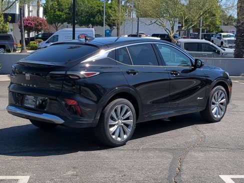 New 2026 Buick Envista Avenir FWD image 4