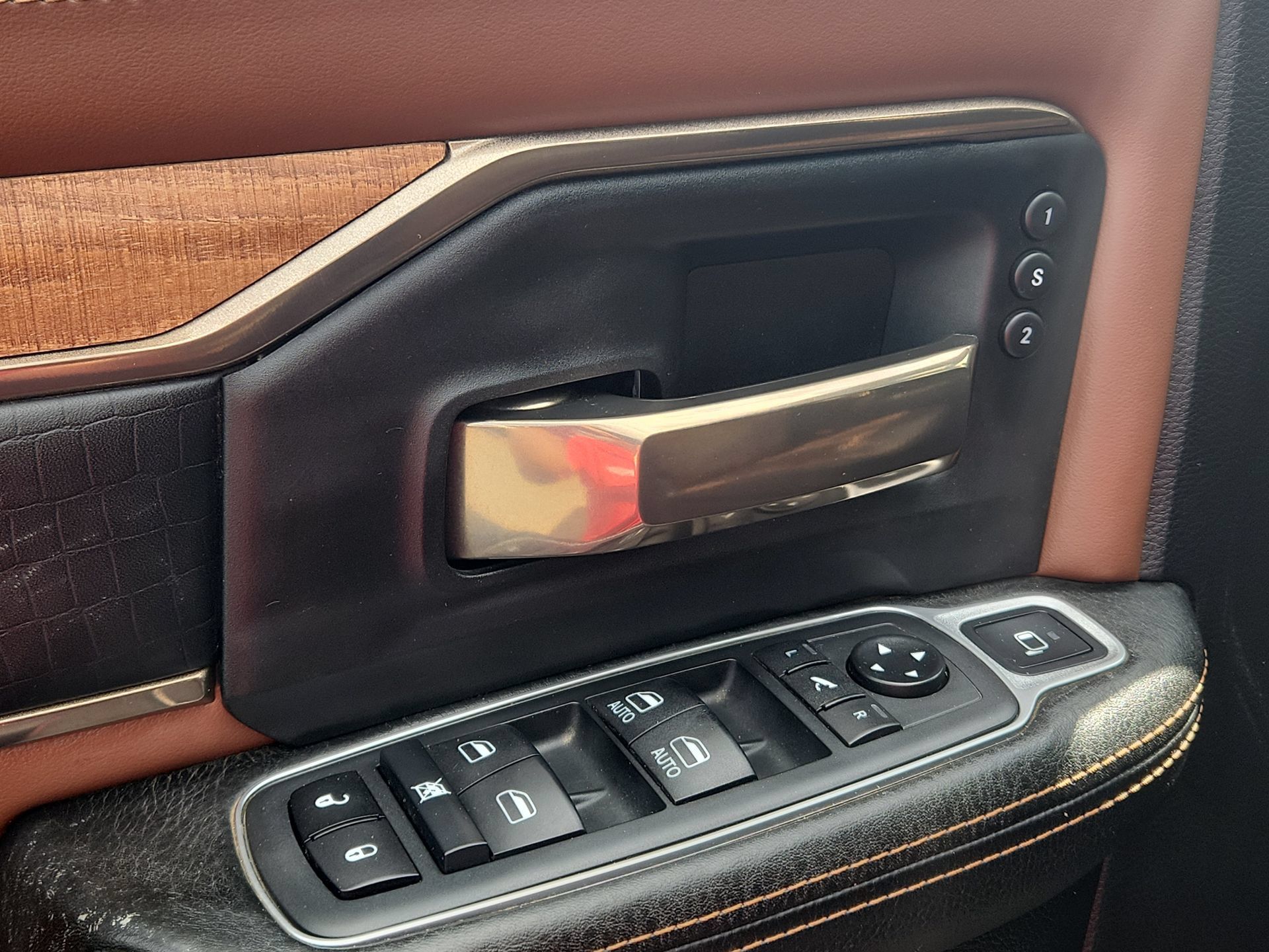 Certified 2020 RAM 2500 Limited AWD/4WD image 15