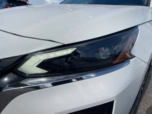 Used 2023 Nissan Altima 2.5 SV FWD image 4