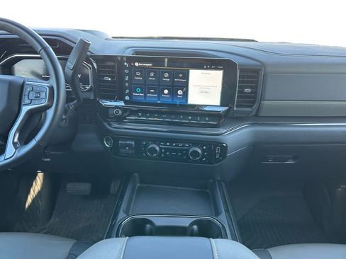 Used 2024 Chevrolet Silverado 2500 ZR2 w/ ZR2 Bison Edition image 12