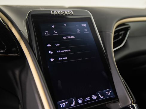 Certified 2022 Ferrari Roma image 40