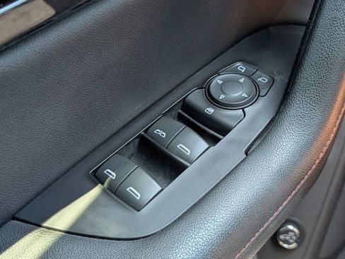 Used 2019 Chevrolet Blazer RS FWD image 19