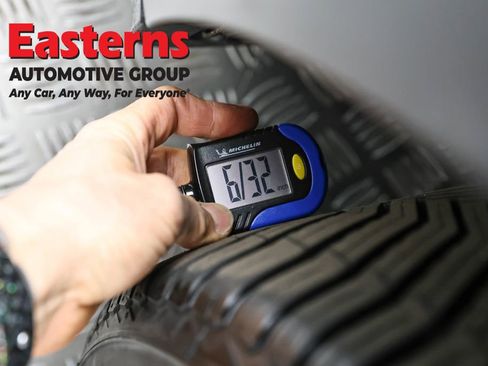 Used 2021 Tesla Model Y Long Range image 23