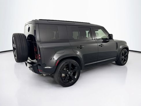 Used 2025 Land Rover Defender 110 X-Dynamic SE AWD/4WD image 5