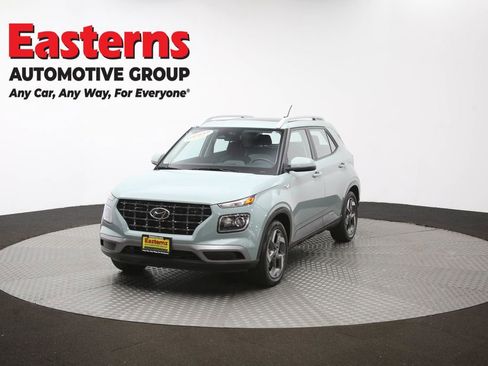 Used 2025 Hyundai Venue SEL FWD image 56
