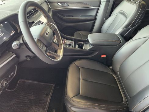 New 2026 Jeep Grand Cherokee Limited AWD/4WD image 12