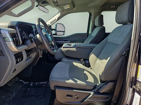 Used 2025 Ford F250 XLT AWD/4WD image 17