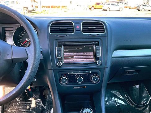 Used 2012 Volkswagen Golf 2-Door image 8
