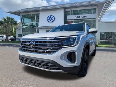 New 2026 Volkswagen Atlas SE image 8