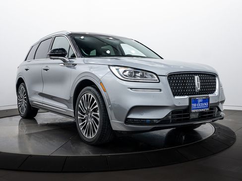 Used 2022 Lincoln Corsair Reserve w/ Equipment Group 201A image 2