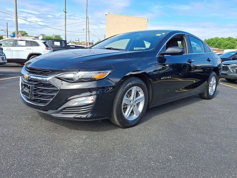 Used 2024 Chevrolet Malibu LS FWD image 1