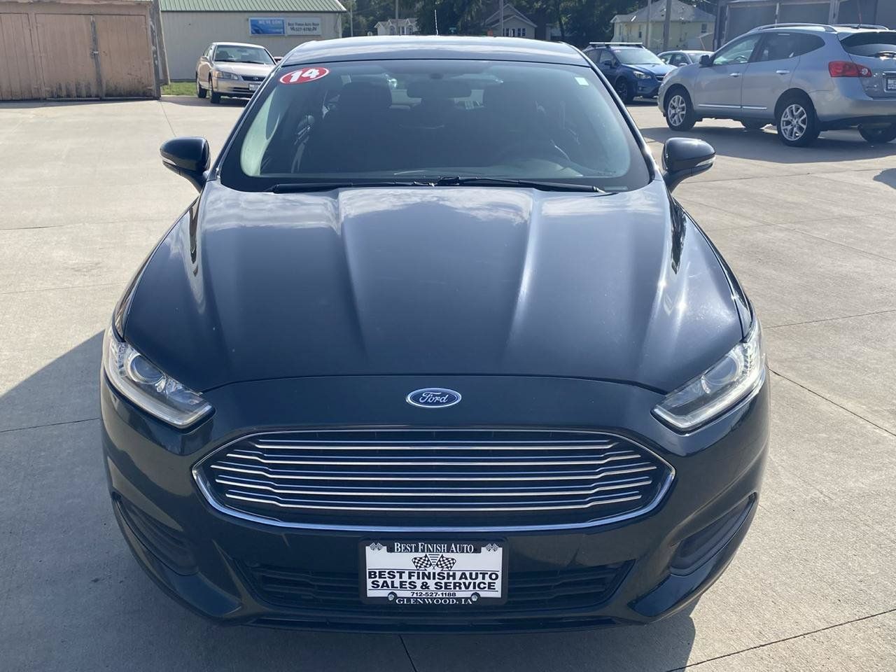 Used 2014 Ford Fusion SE FWD image 3