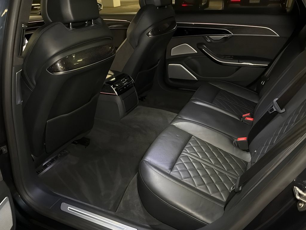 Used 2020 Audi S8 L w/ S8 Executive Package AWD/4WD image 18