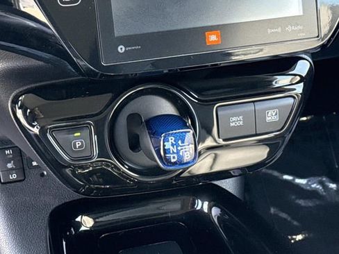 Used 2018 Toyota Prius Four Touring w/ Premium Convenience Package image 22