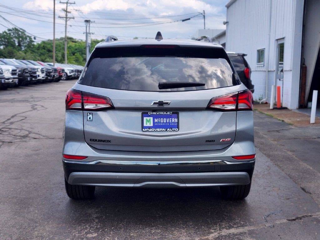 Used 2023 Chevrolet Equinox RS w/ LPO, Floor Liner Package AWD/4WD image 4