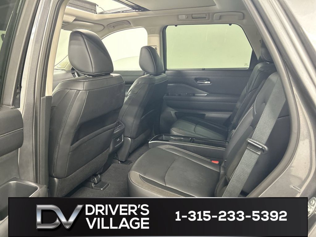 Used 2024 Nissan Pathfinder SL w/ SL Premium Package AWD/4WD image 20