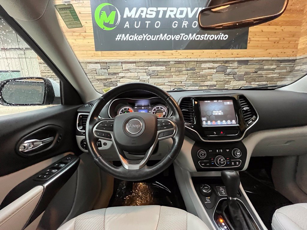 Used 2020 Jeep Cherokee Limited AWD/4WD image 25