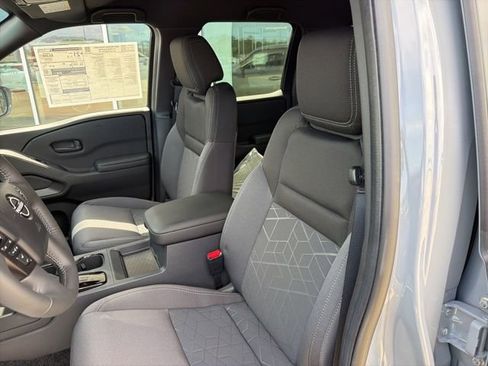 New 2026 Nissan Frontier SV image 9