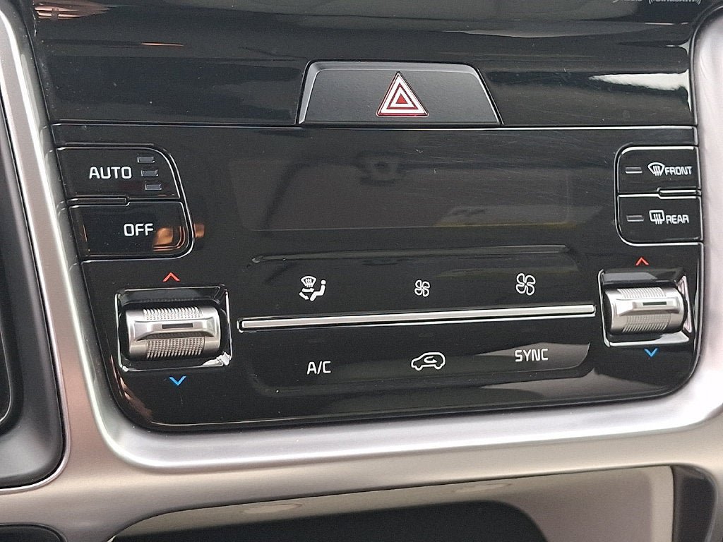 Used 2023 Kia Sorento S FWD image 15