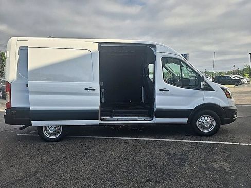Used 2024 Ford Transit 250 148 Medium Roof Extended AWD w/ Load Area Protection Package image 29