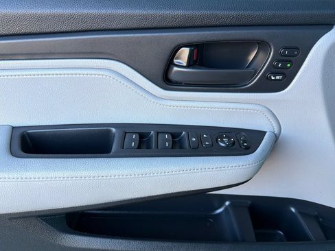 Used 2020 Honda Odyssey EX-L image 11