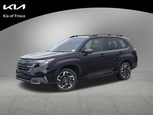 Used 2025 Subaru Forester Limited AWD/4WD image 1