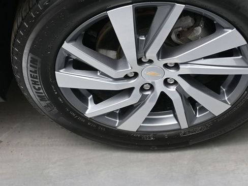 Used 2023 Chevrolet Equinox LT image 29