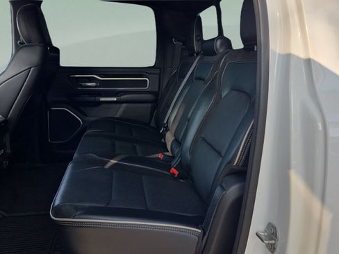 Used 2020 RAM 1500 Laramie AWD/4WD image 10