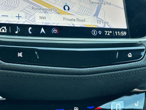 Certified 2023 Cadillac XT5 Premium Luxury FWD image 31
