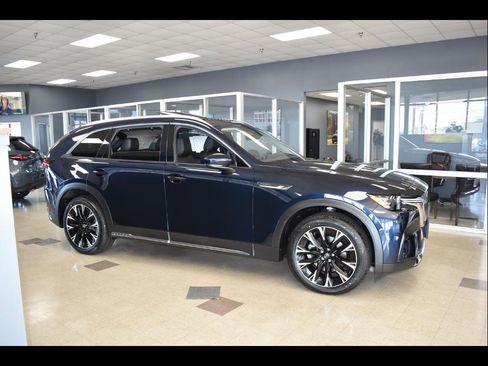 Certified 2024 MAZDA CX-90 Plug-In Hybrid w/ Premium Pkg image 2