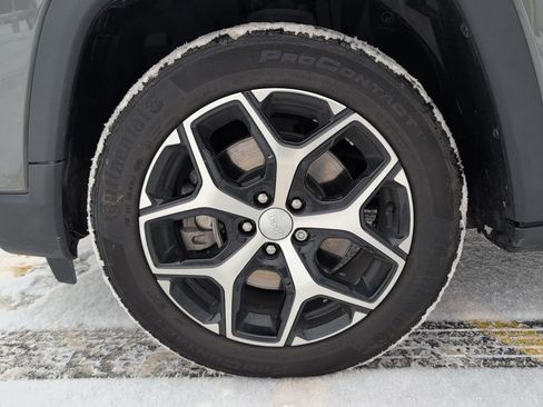 Used 2024 Jeep Compass Limited image 12