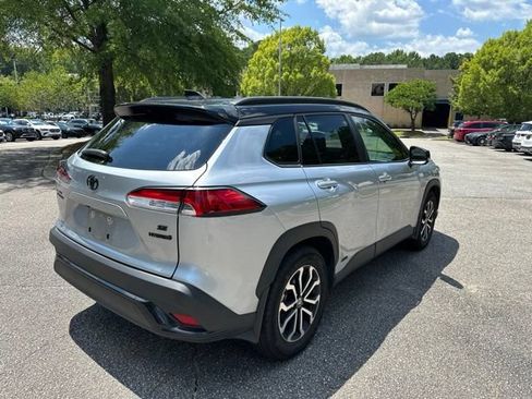 Used 2024 Toyota Corolla Cross AWD Hybrid w/ Moonroof Package image 5