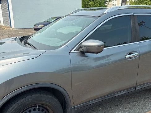 Used 2016 Nissan Rogue SL w/ SL Premium Package AWD/4WD image 2