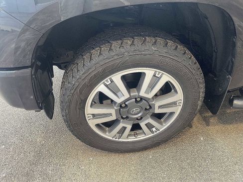 Used 2020 Toyota Tundra Platinum image 18