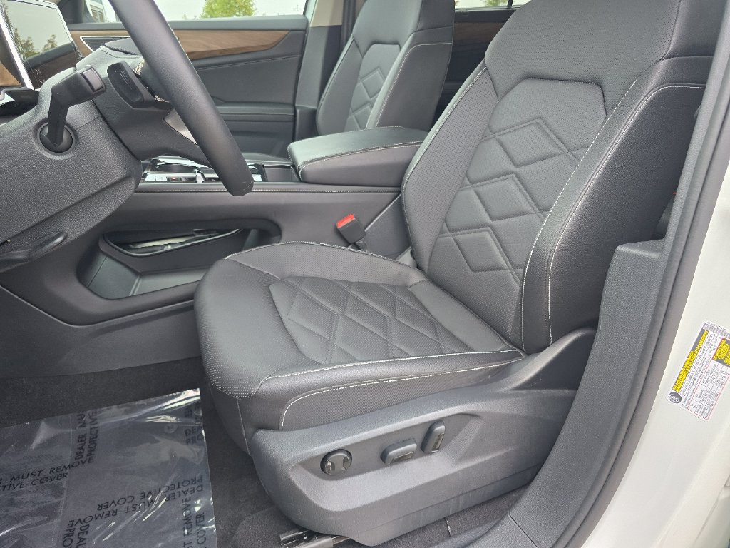 Used 2025 Volkswagen Atlas SE AWD/4WD image 29