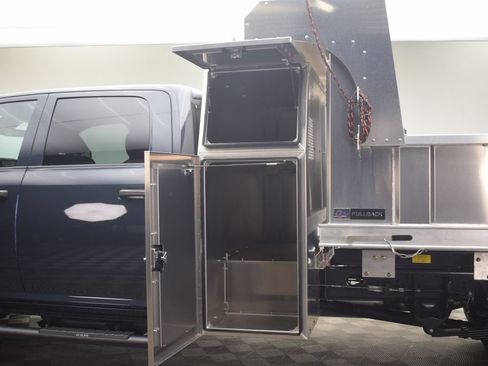 New 2026 RAM 5500 Tradesman AWD/4WD image 15