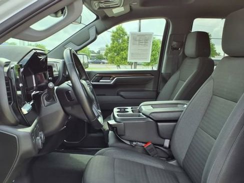 Used 2025 Chevrolet Silverado 1500 LT image 14