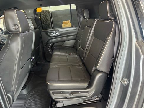 Used 2022 GMC Yukon XL SLT AWD/4WD image 11