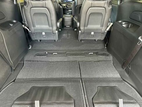 New 2026 Chrysler Pacifica Select image 13