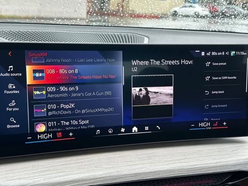 Used 2025 BMW 330i Sedan w/ Premium Package image 19