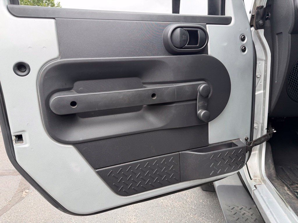 Used 2008 Jeep Wrangler X AWD/4WD image 15