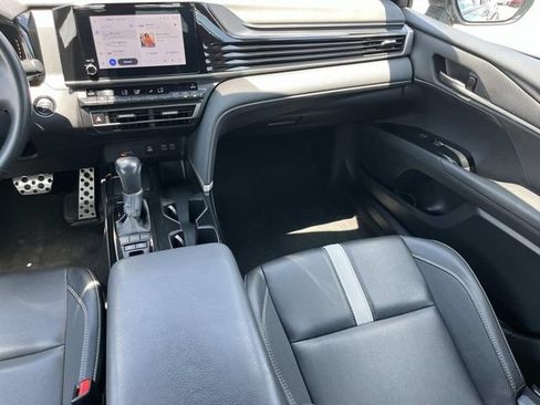 Used 2025 Toyota Camry SE FWD image 16