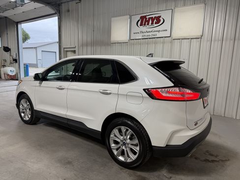Used 2022 Ford Edge Titanium AWD/4WD image 15