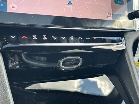 New 2026 Jeep Grand Cherokee Altitude AWD/4WD image 26
