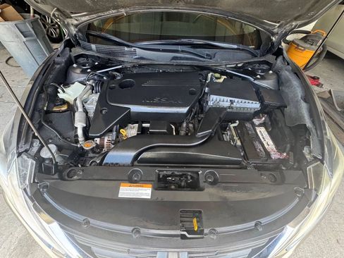 Used 2016 Nissan Altima 2.5 SL w/ 2.5 Technology Package FWD image 18