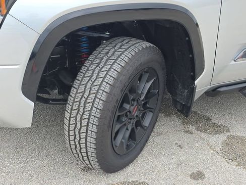 New 2026 Toyota Tundra Platinum AWD/4WD image 32