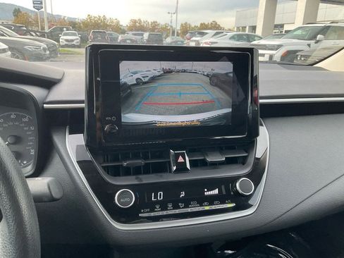 Used 2024 Toyota Corolla LE image 20